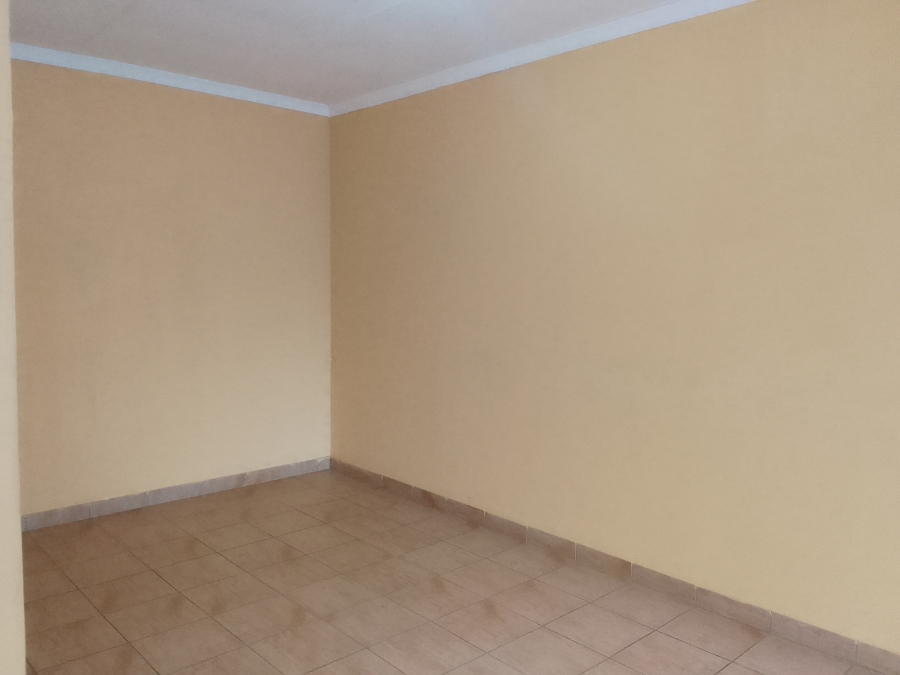 To Let 3 Bedroom Property for Rent in Geelhoutpark North West